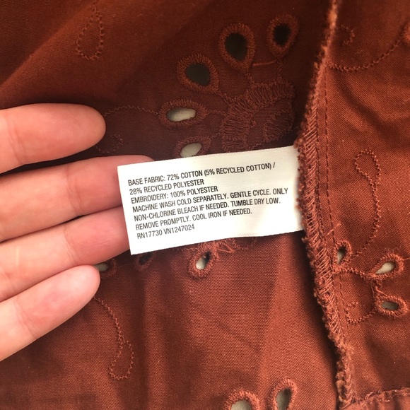 Eyelete button up shirt - Picture 3 of 5